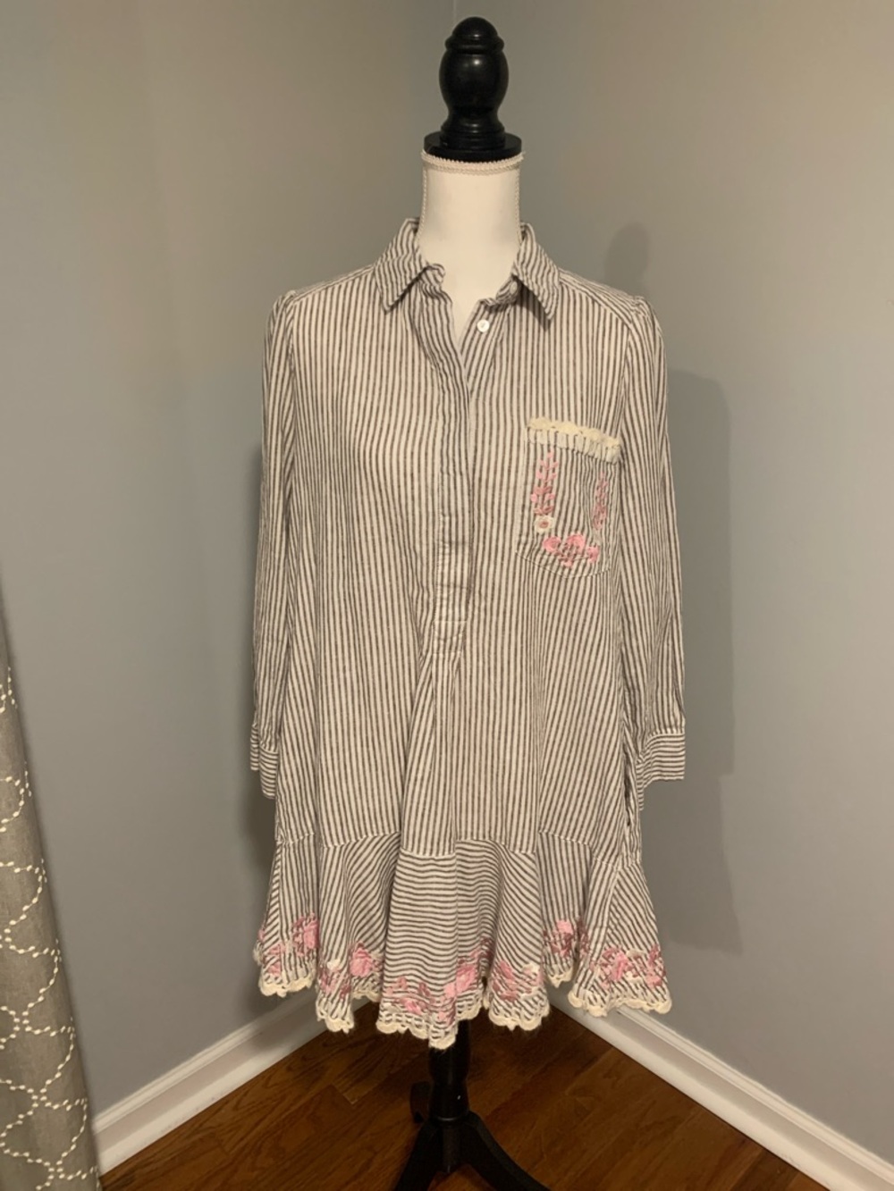 NWOT Tuckernut Dress